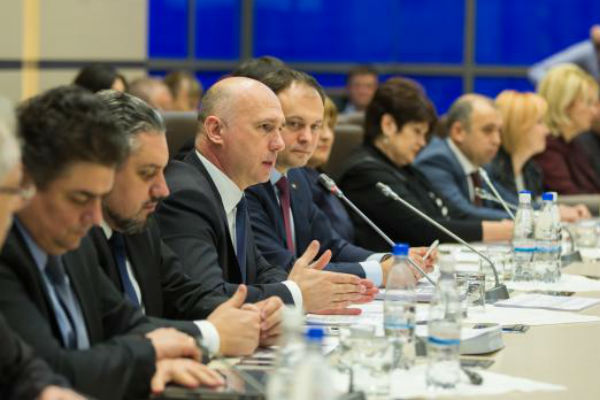 Guvernul și Parlamentul se convoacă în ședință comună 