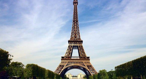 Turnul Eiffel nu va fi iluminat în culorile Pakistanului, așa cum s-a întâmplat după atentatele de la Bruxelles.