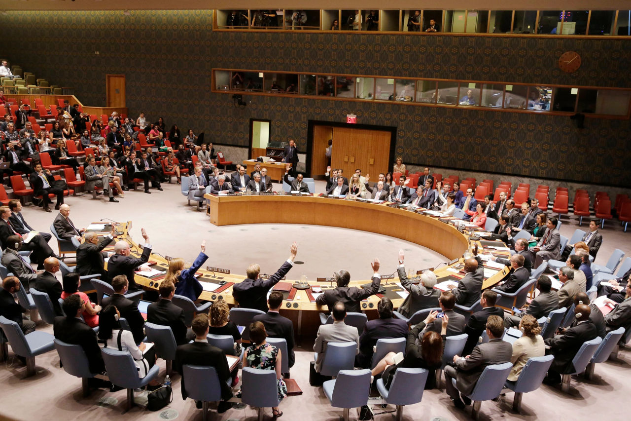 ООН: Действия России в Украине могут признать военными преступлениями.