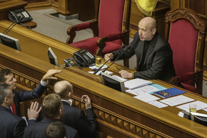 Заседание Верховной Рады. Ранее украинские националисты уже неоднократно требовали восстановления ядерного статуса республики. Фото: Андрей Стенин / РИА Новости