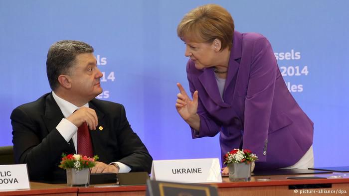 Порошенко и Меркель обсуждают ситуацию