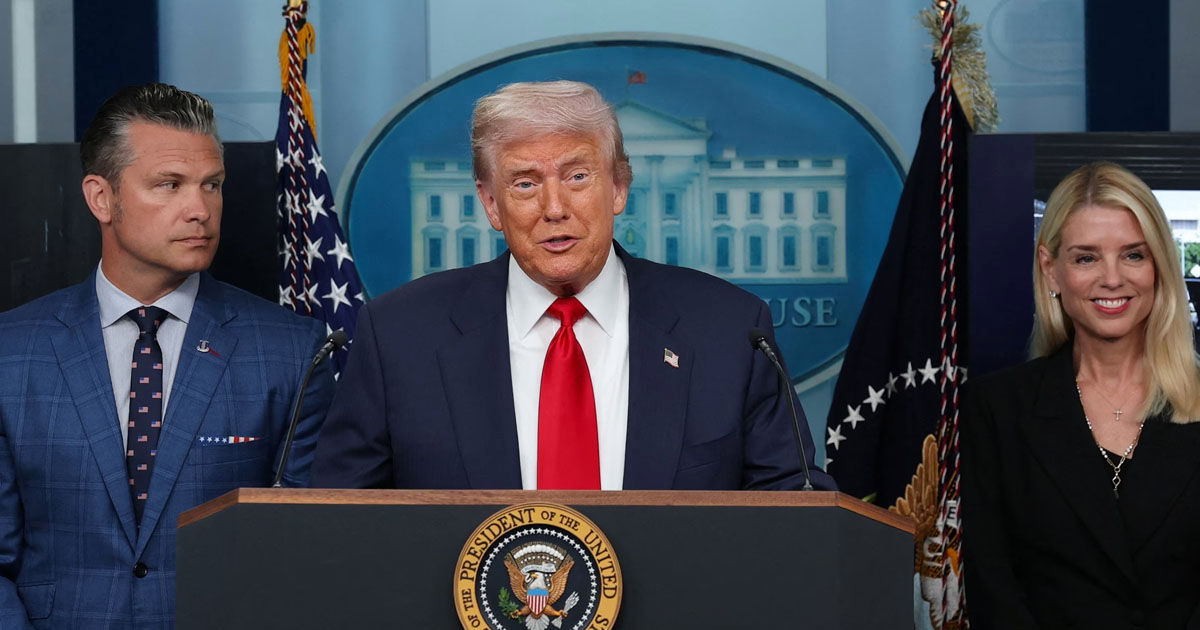 The Guardian: Трамп ошибочно назвал Россию местом встречи с Путиным 15 августа.