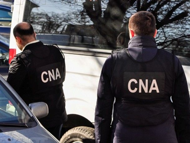 Сотрудник канцелярии Апелляционной палаты Кишинева в своем заявлении признался, что передал взятку прокурору. 