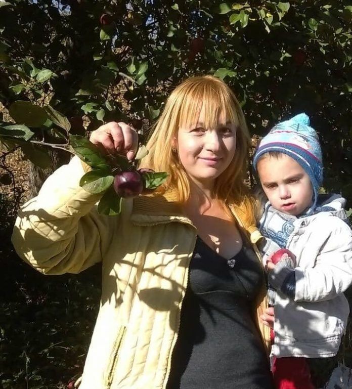 Жительница Унгенского района бесплатно отдает 2 тонны яблок.
