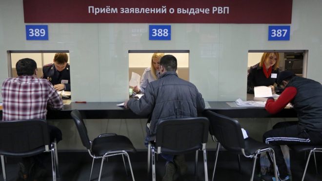 В России предложили оценивать мигрантов по балльной системе.