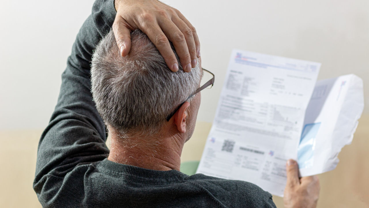 Fiecare al patrulea locuitor al României nu își permite să plătească facturile pentru căldură.