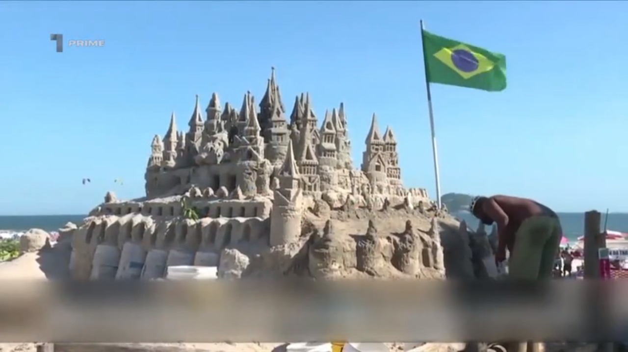 Un brazilian trăieşte într-un castel de nisip de mai bine de 22 de ani.