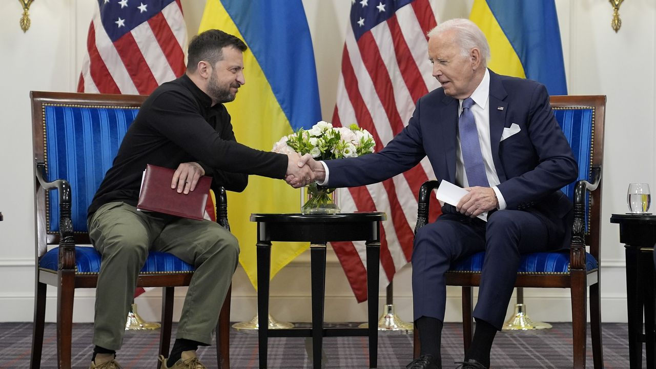 Байден на переговорах с Зеленским объявил о новом пакете помощи на $225 млн.