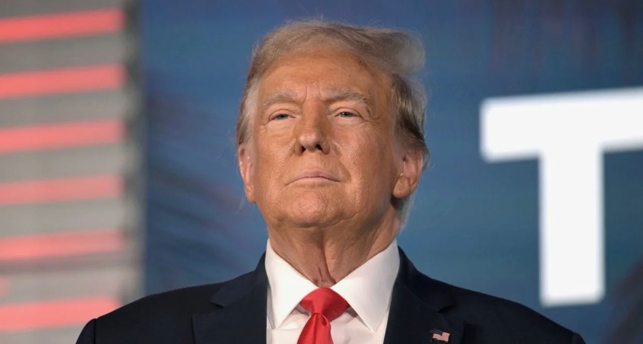 Трамп грозит демократам тюрьмой за призыв к военным.