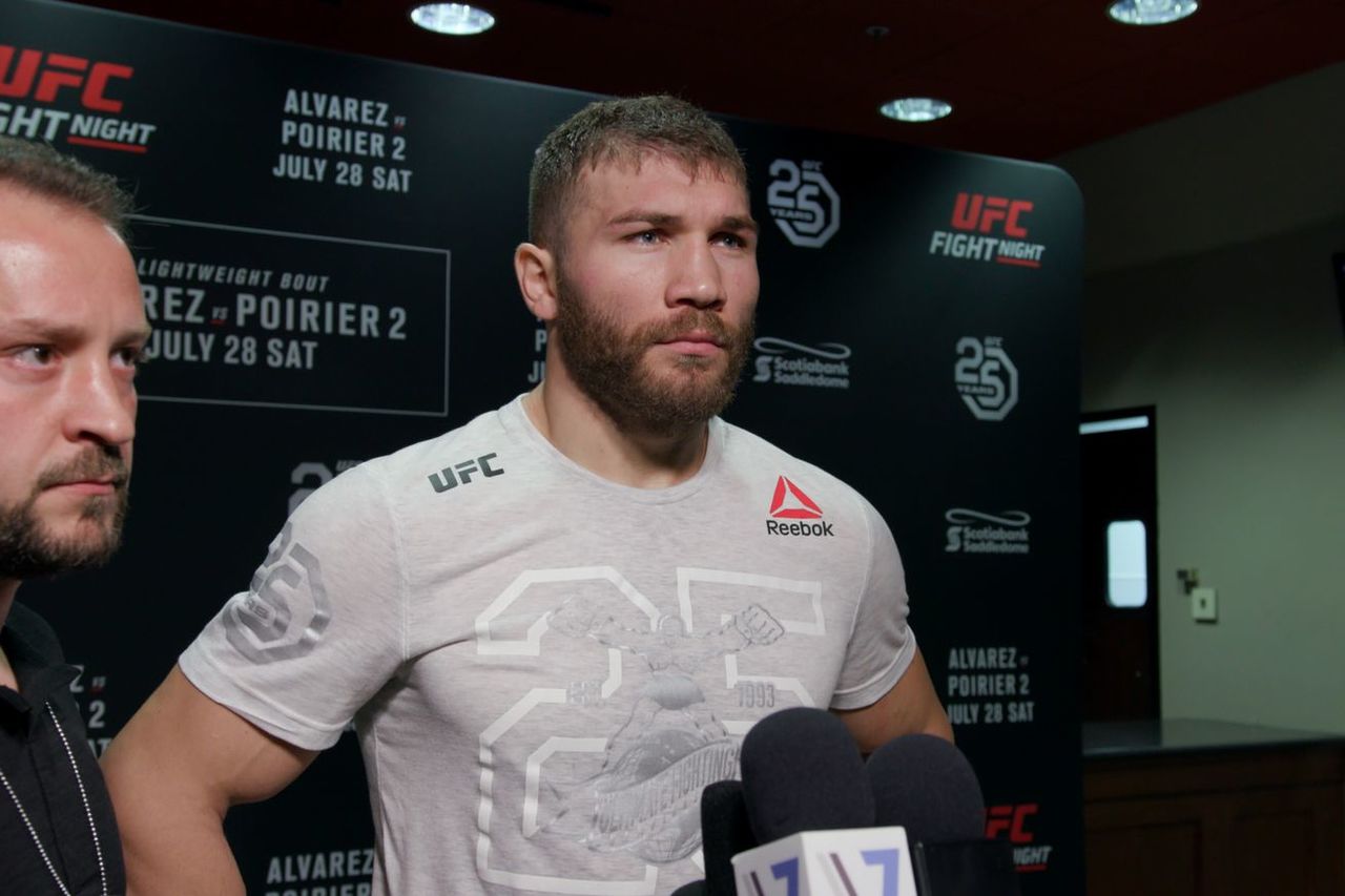 Молдавский тяжеловес UFC Ион Куцелаба.
