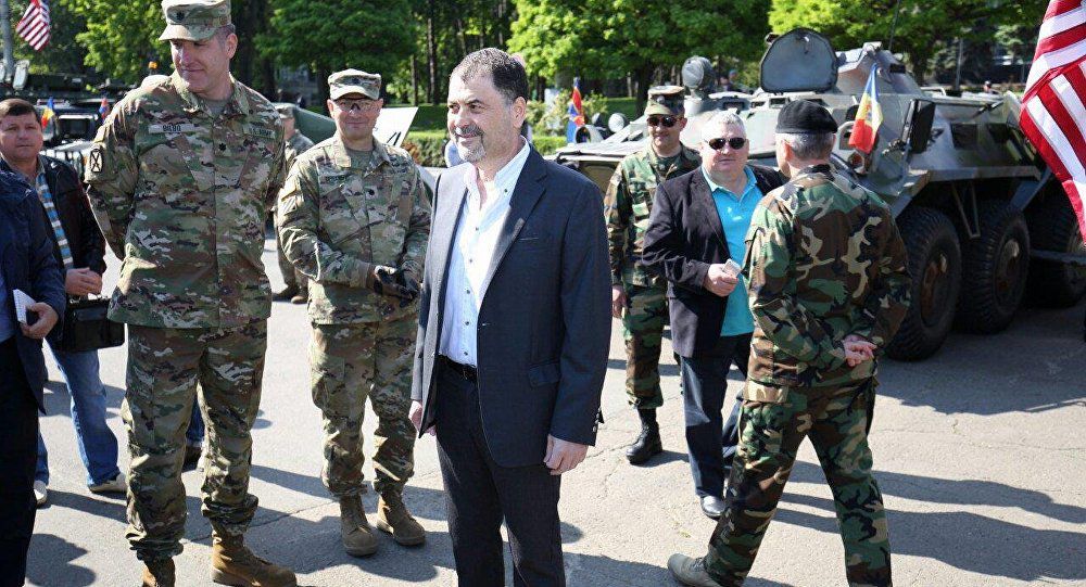 Ministrul moldovean al Apărării spune că Armata Națională a decis să marcheze Ziua Victoriei pe data de 8 mai. Foto:  Sputnik/ Мирослав Ротарь