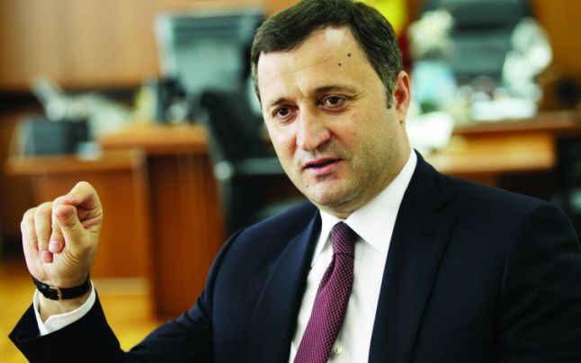 Filat o să-l înlocuiască pe Gaburici nu numai la biserică, ci și în funcția de premier. Foto: deschide.md