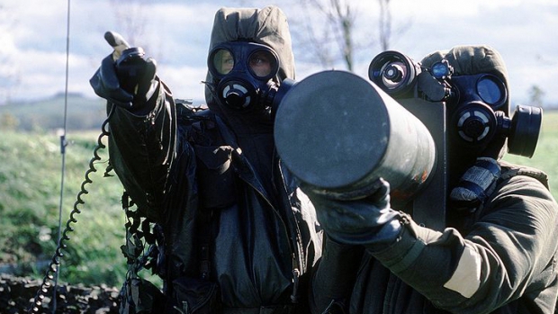 Statele Unite, Marea Britanie şi Franţa au ajutat „teoriştii” să folosească arme chimice în Siria.