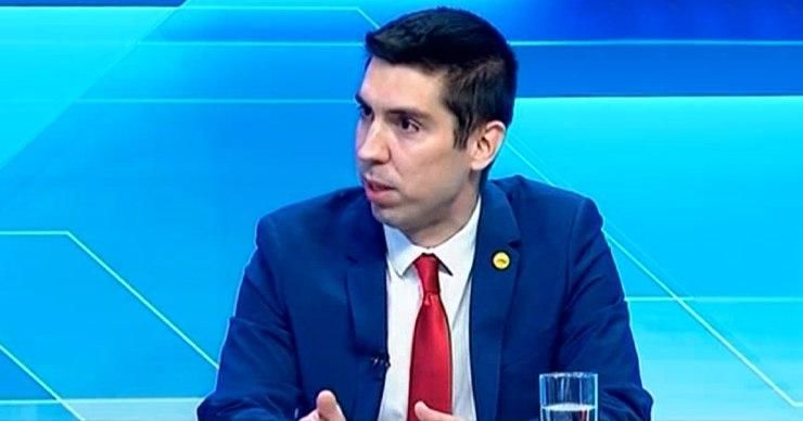 Депутат ПДС Михай Попшой. 