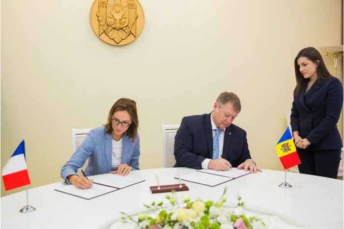 Молдова получит помощь на ремонт железнодорожной линии Кишинев-Унгены.