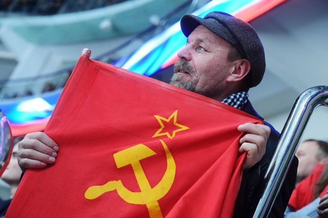 Российские власти обязали погасить задолженность Советского Союза по премиальным облигациям. 