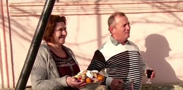 Жители Молдовы отмечают день святого Василия.