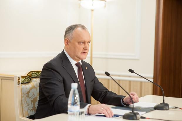 23 februarie: Dodon a oferit distincții. Va organiza și un concert