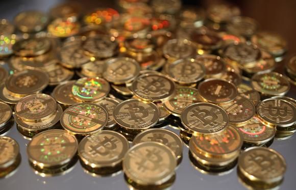 Bitcoinul erodează atractivitatea aurului. Foto: digi24.ro