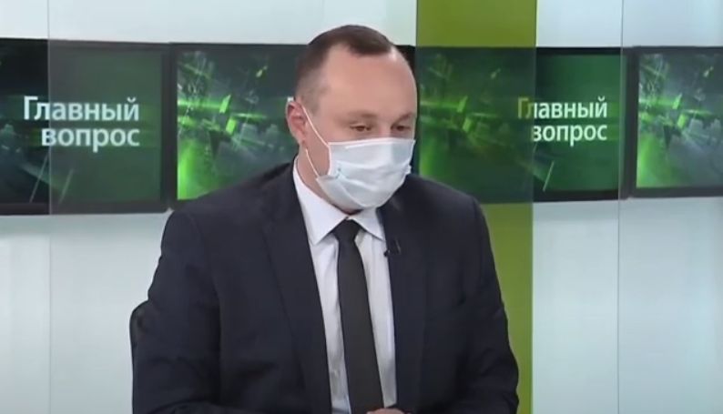 Батрынча: PAS заранее знает решения КС.