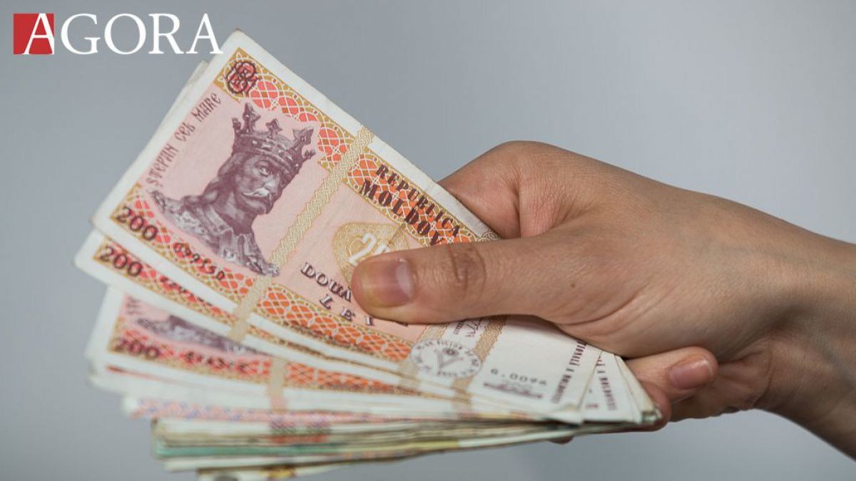 Pomovarea insistentă și grabnică a acestei amnistii fiscale de către guvernare are legătură directă cu mai multe ilegalități admise intenționat și tolerate de către instituțiile statului, inclusiv are legătură cu celebra fraudă bancară, întitulată ‘furtul miliardului’. Foto: agora.md