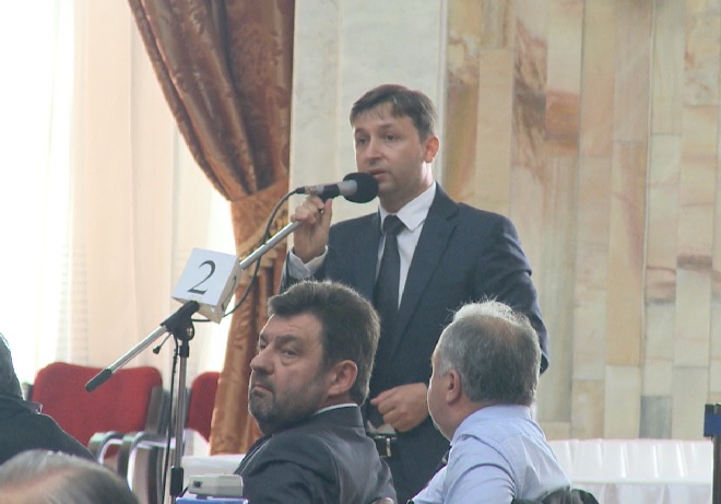 De asta declarațiile lui Dodon provoacă doar ironie”, a spus Reșetnicov.