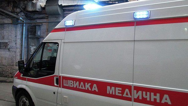 Мужчину с ранениями госпитализировали, а арест продлили до 11 мая. 