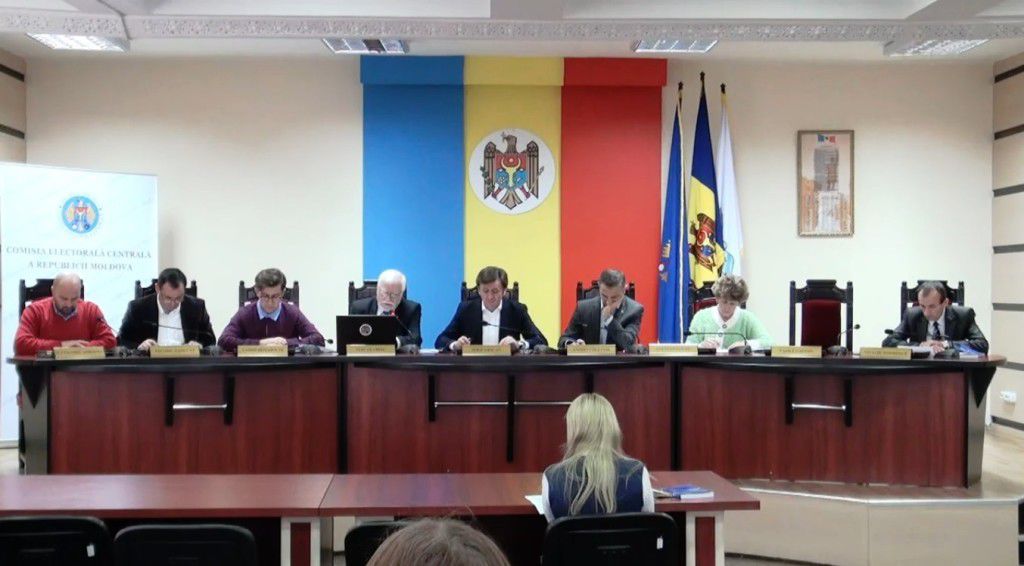 В 2016 году ЦИК организовала выборы, утверждая, что избирателей уже 3,27 миллиона.
