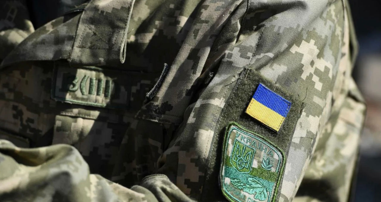 ВСУ: В результате удара РФ по учебной части украинской армии 12 человек погибли, 60 ранены.