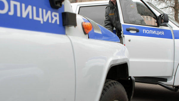 Полицейские после непродолжительной погони задержали 46-летнего водителя, 20-летнего гражданина Молдовы и 27-летнего жителя Ленобласти.