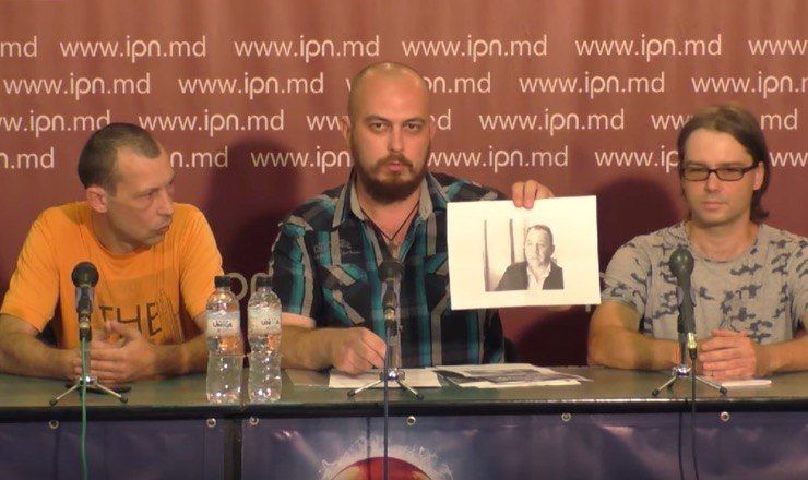 Судебный исполнитель занимался отъемом недвижимости, прикрываясь законом.