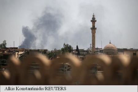 Forțele irakiene avansează spre moscheea din Mosul unde Statul Islamic și-a proclamat 'califatul'. 