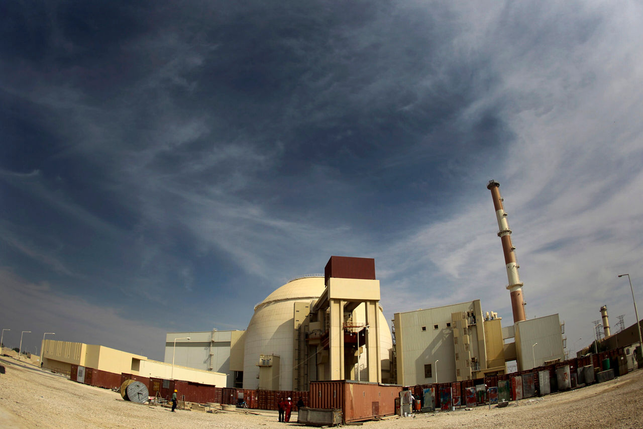 Serviciile de informații americane estimează că Iranul se afla la trei ani distanță de a produce arme nucleare.