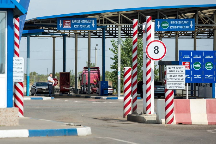 В День независимости Молдовы границу пересекли около 100 тысяч человек.