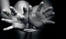 Un grup de persoane, suspectat de racolarea şi transportarea tinerelor în Federaţia Rusă, a fost reținut.