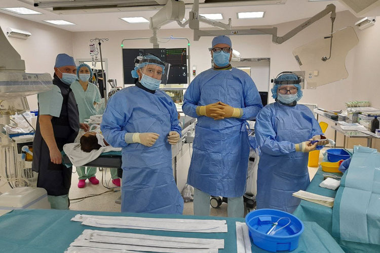 Premieră chirurgicală în Moldova: A fost salvat un pacient cu ciroză hepatică decompensată.