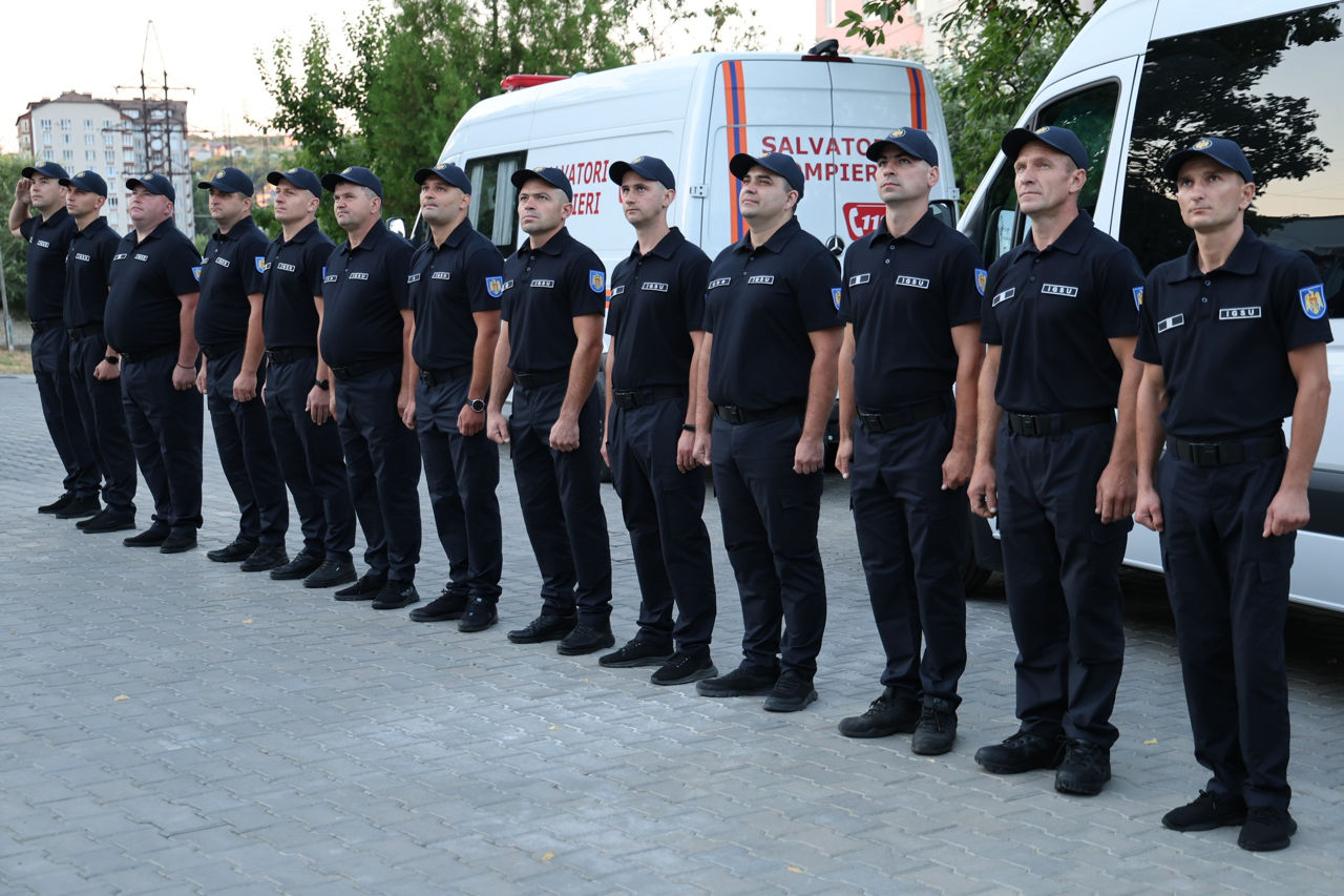 Группа молдавских спасателей отправилась в Грецию на помощь в тушении пожаров.