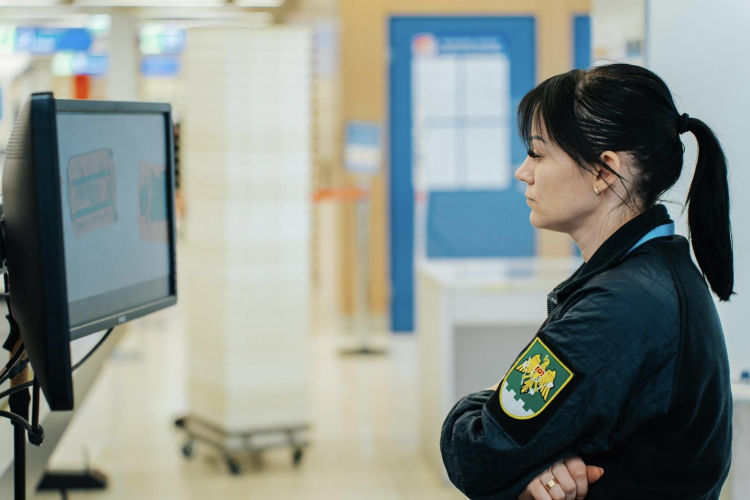 В Молдове таможенный сбор за деньги, внесенные в декларацию, отсутствует.