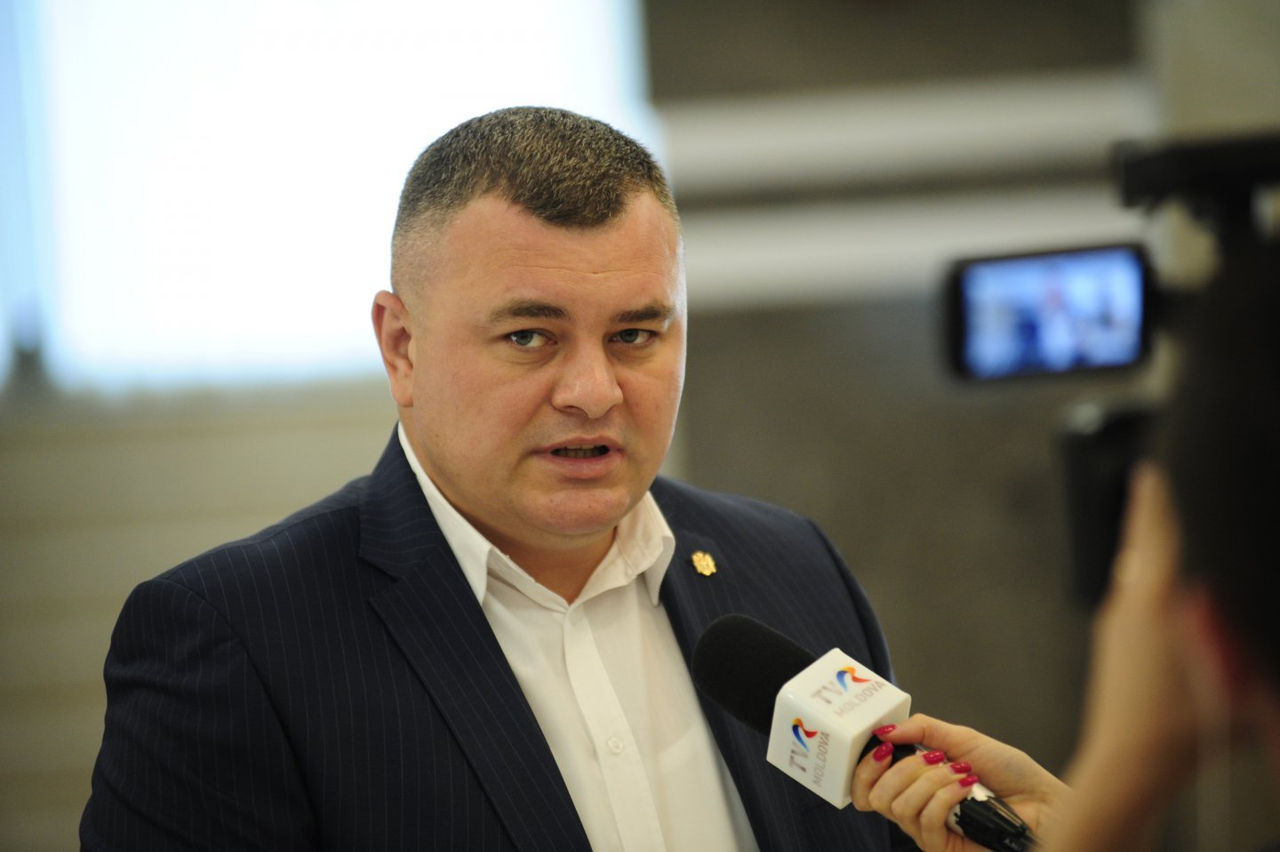 Novac, despre programul Bugetul +Plus: Acesta reprezintă o capcană a datoriilor, nu un ajutor pentru cetățeni.