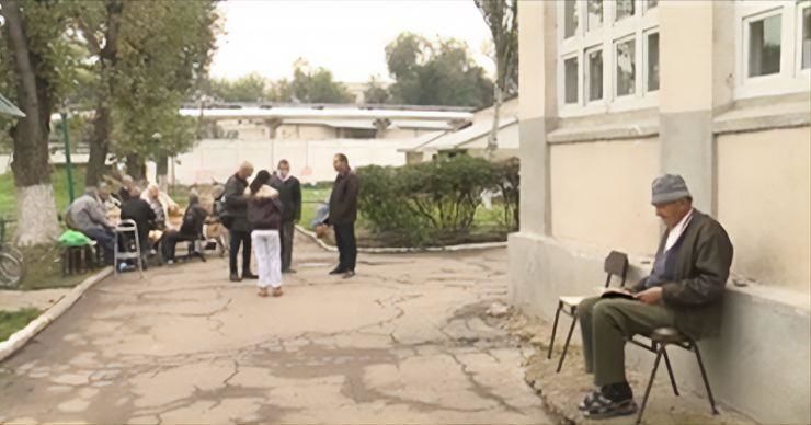 Бездомным людям приходится сложно в холодный период года.