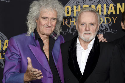 Британская королева оказалась беднее участников группы Queen.