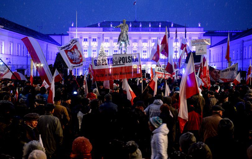 Polonia: Proteste după ce președintele a propus două legi ale justiției