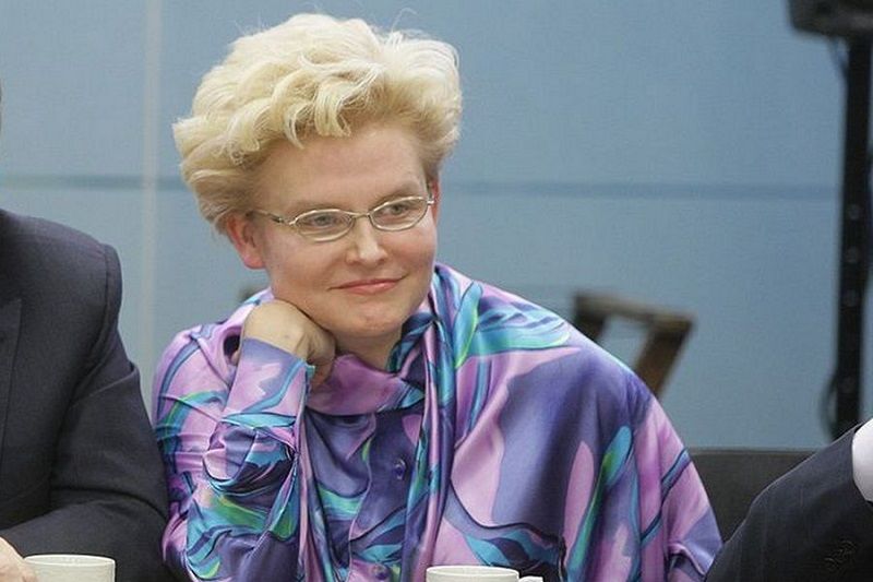Малышева рассказала о "сенсационных переменах" в понимании коронавируса.