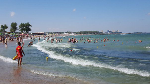 Fenomenul bizar care le strică vacanța turiștilor.
