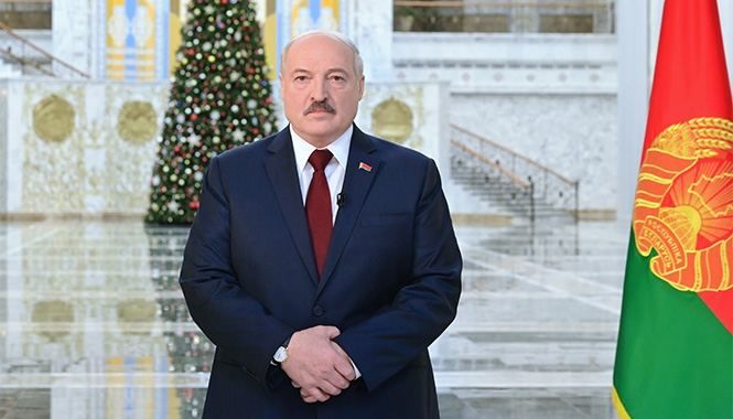 Лукашенко призвал народ вместе писать новую главу независимой Белоруссии.