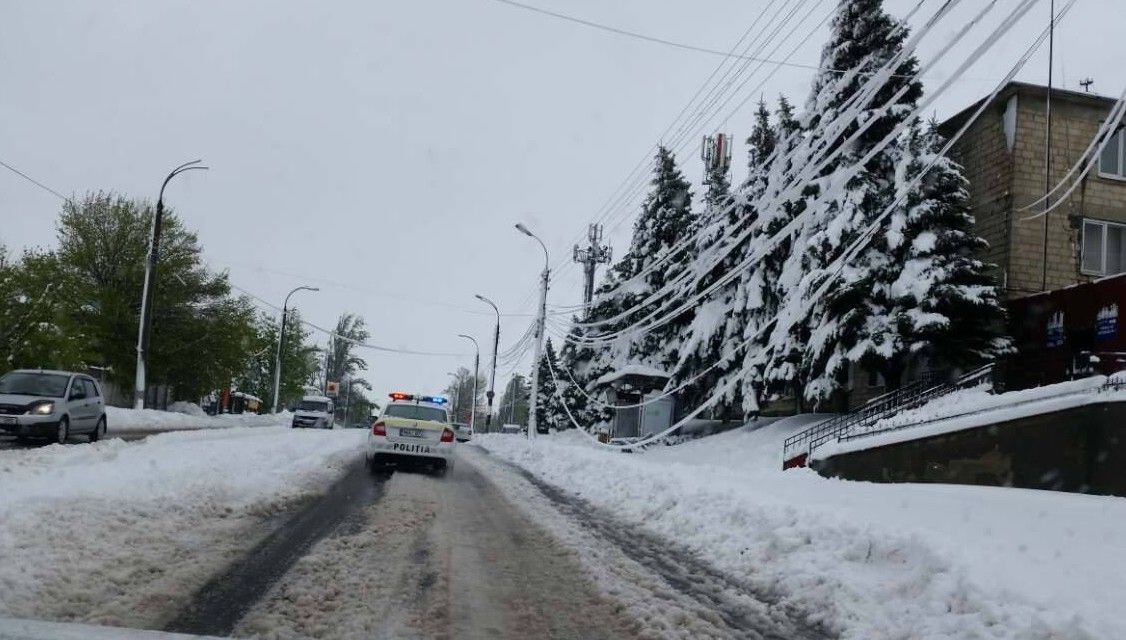 Peste 500 de localități sunt încă afectate de lipsa energiei electrice.