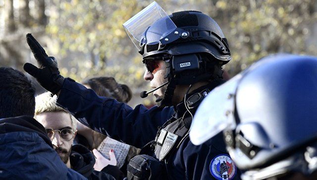 Полиция сняла часть кордонов в Солсбери, где отравились Скрипали.
