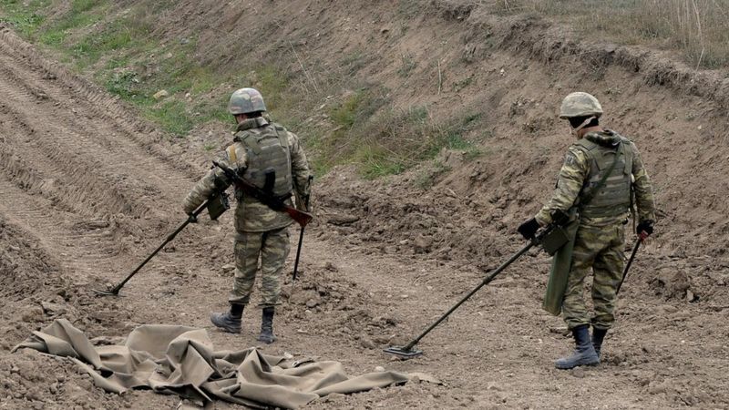 Азербайджан и Армения разменяли пленных на карты минных полей.