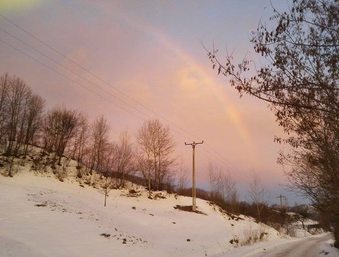 Fenomen spectaculos în Capitală: Curcubeu în miezul iernii