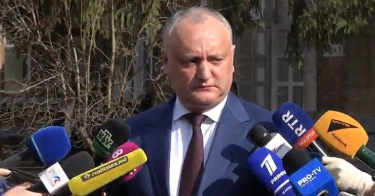 Президент сделал предупреждение агентам, поднимающим цены на маски.